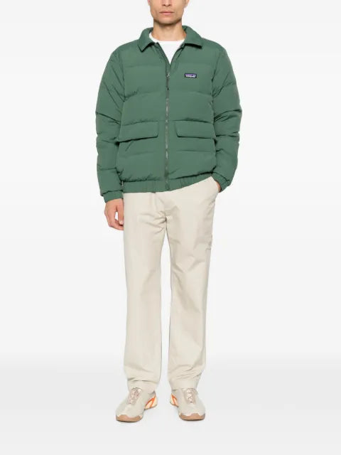 Patagonia quilted logo-patch jacket