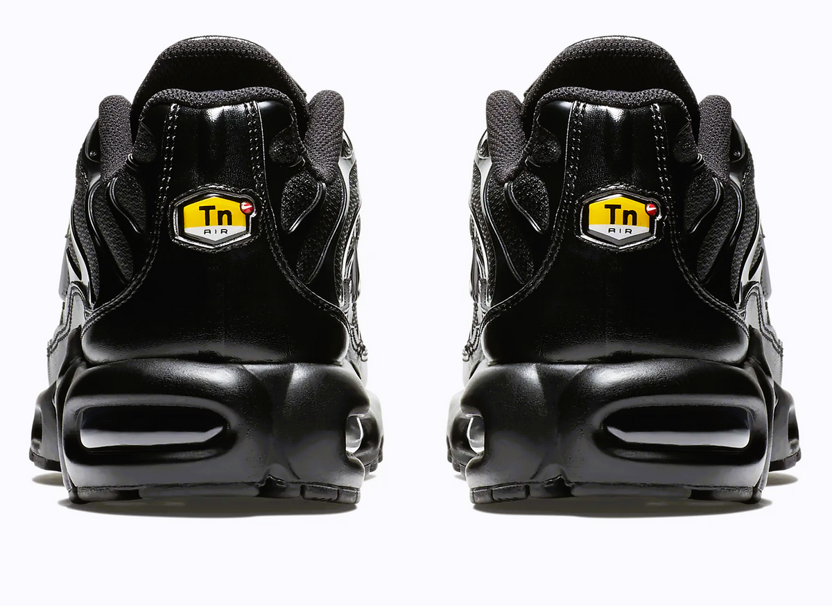 NIKE AIR MAX PLUS