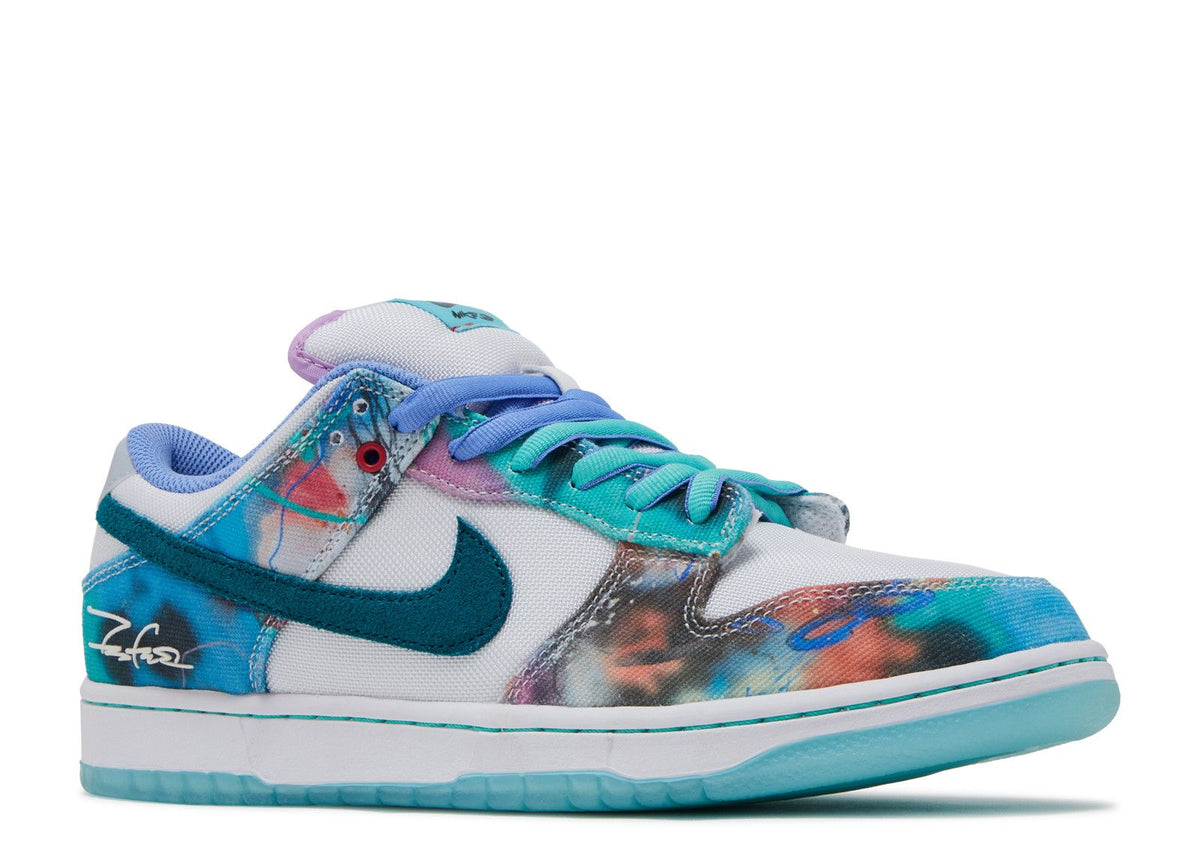 Futura Laboratories x Nike SB Dunk Low 'Bleached Aqua' (HF6061-400)