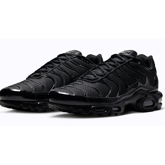 NIKE AIR MAX PLUS