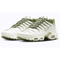 NIKE AIR MAX PLUS.