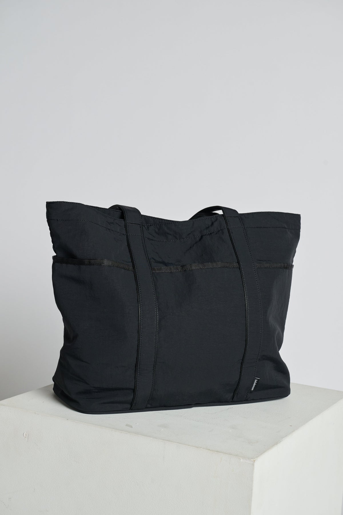 Daily Multi-Pocket Tote