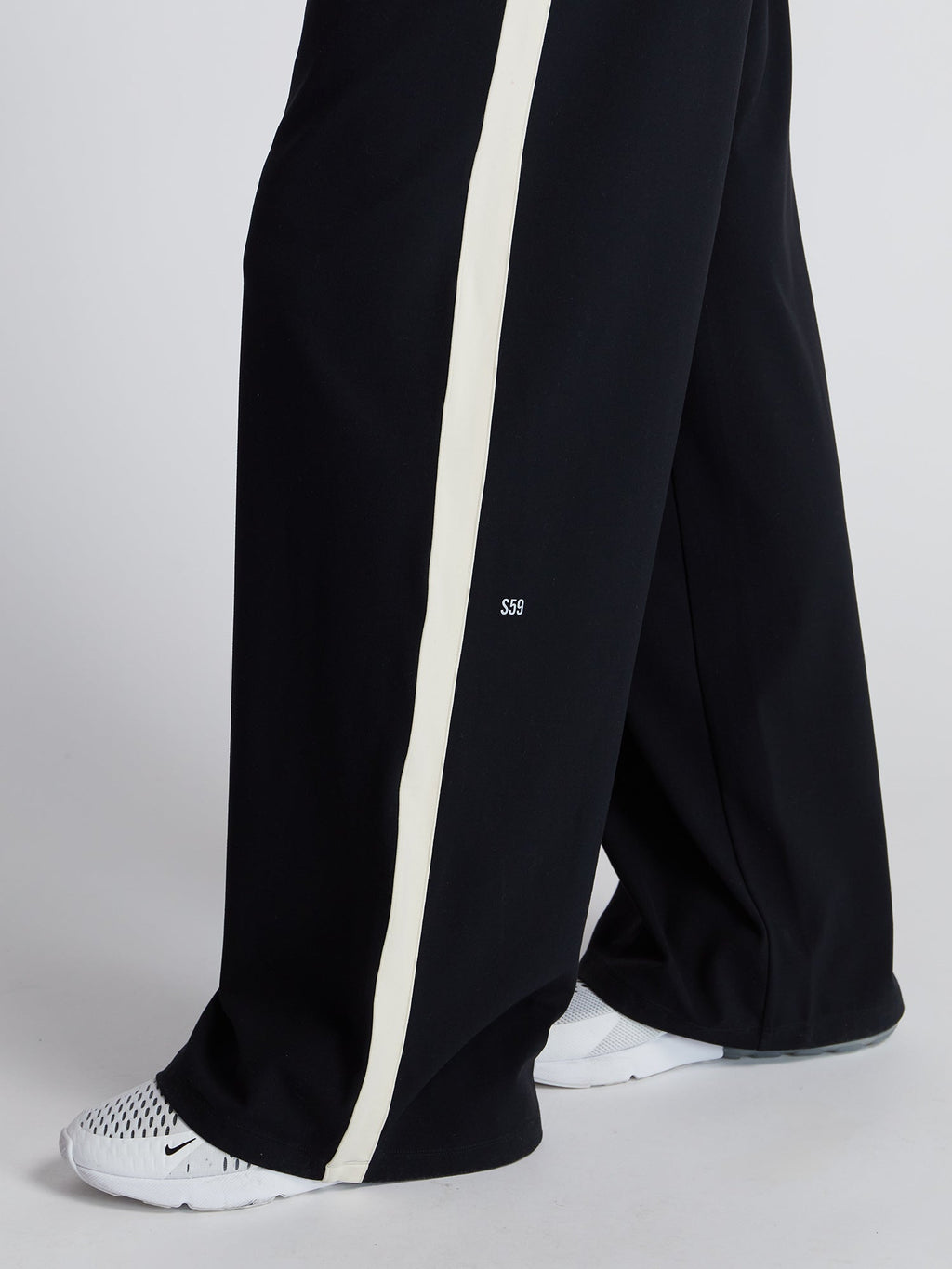 LUCA AIRWEIGHT TROUSER