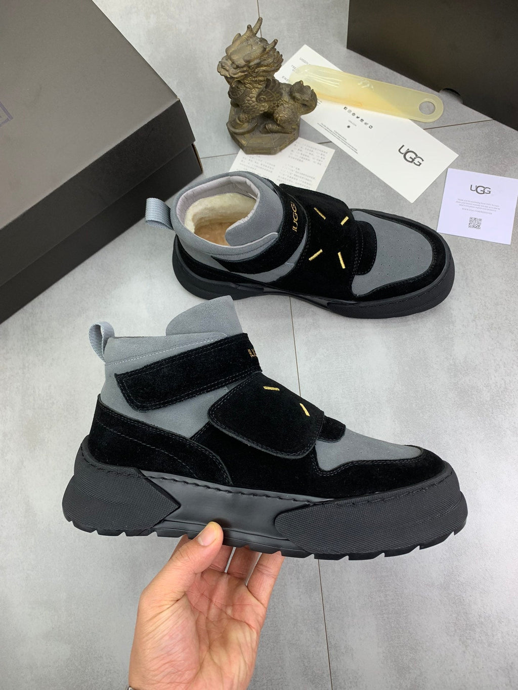 UGG Mid-Top Sneaker – Black/Grey