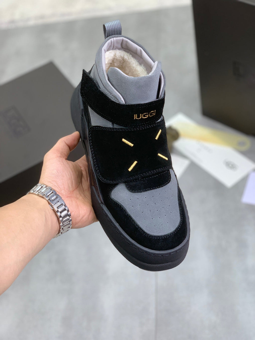 UGG Mid-Top Sneaker – Black/Grey