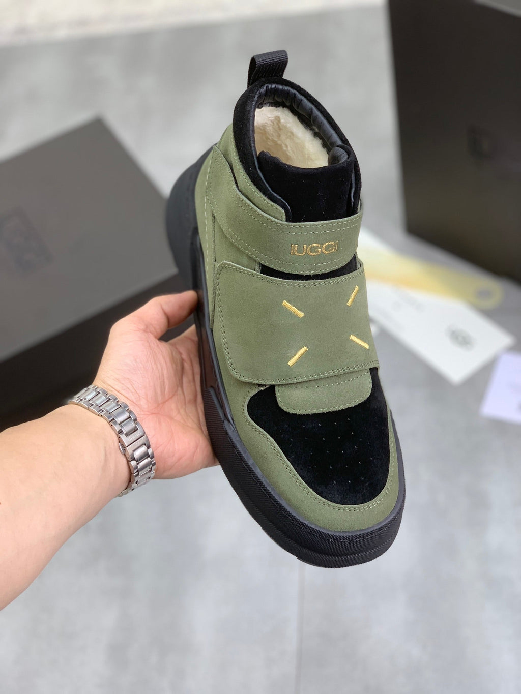 UGG Mid-Top Sneaker – Army Green/Black
