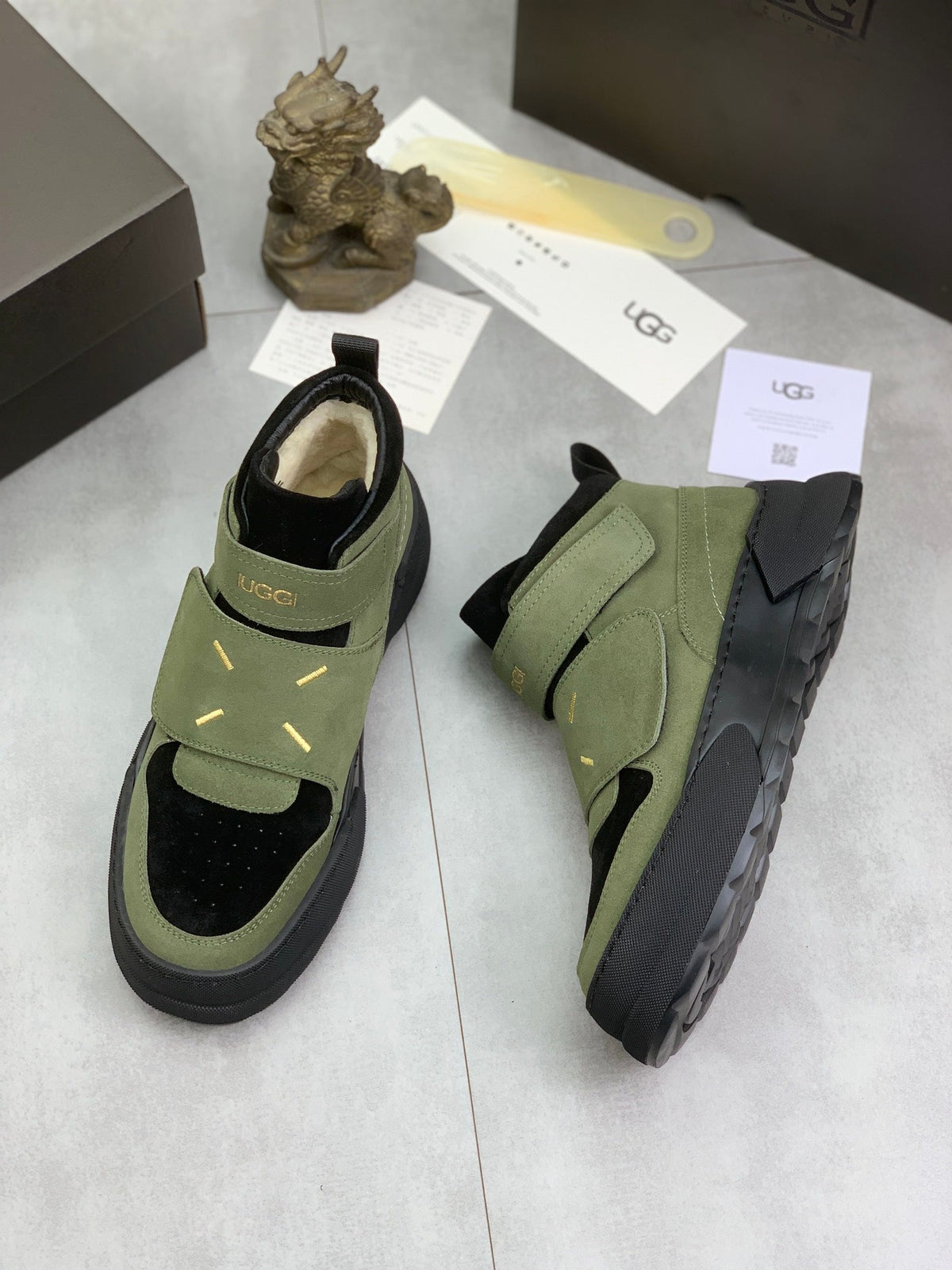 UGG Mid-Top Sneaker – Army Green/Black