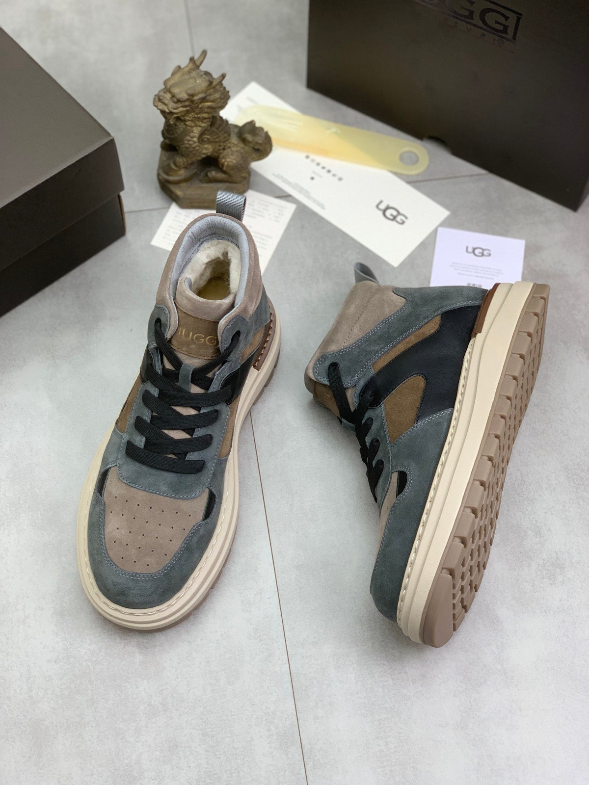 UGG Mid-Top Sneaker – Slate/Taupe