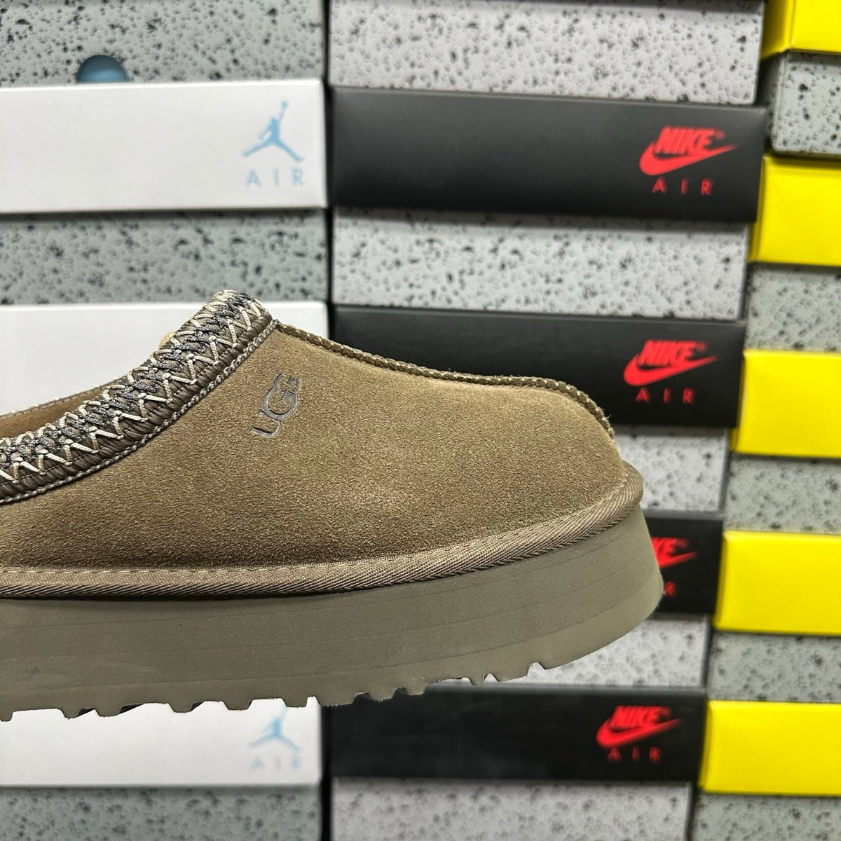 UGG Tazz Platform Slipper – Suede Mule with Shearling Lining, Grey & Silver Braided Collar Trim & Chunky Tonal Platform Sole in Olive