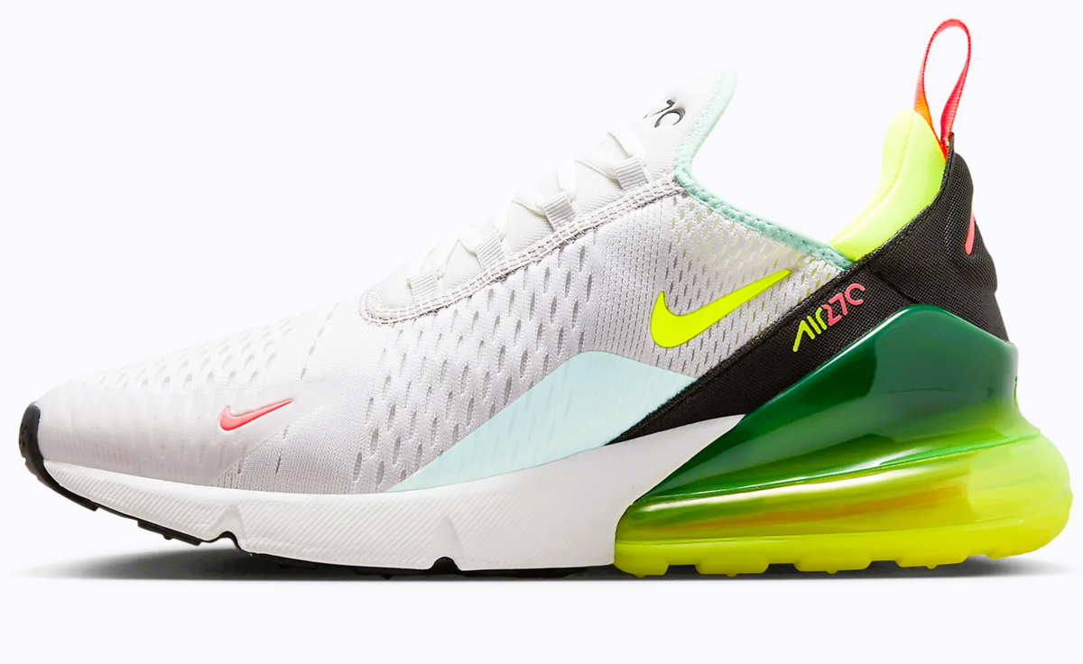 NIKE AIR MAX 270