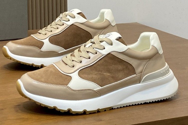 Brunello Cucinelli Tan and Brown Low-Top Sneakers