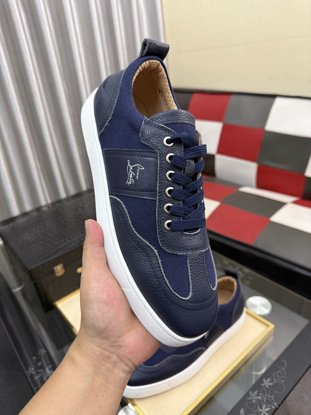 Christian Louboutin Script-Accent Low-Top Sneakers