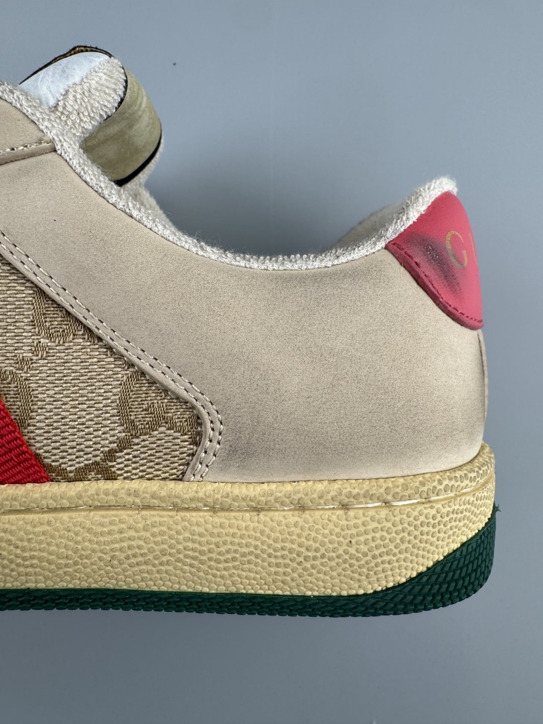 Gucci Beige Stripe Low-Top Sneakers