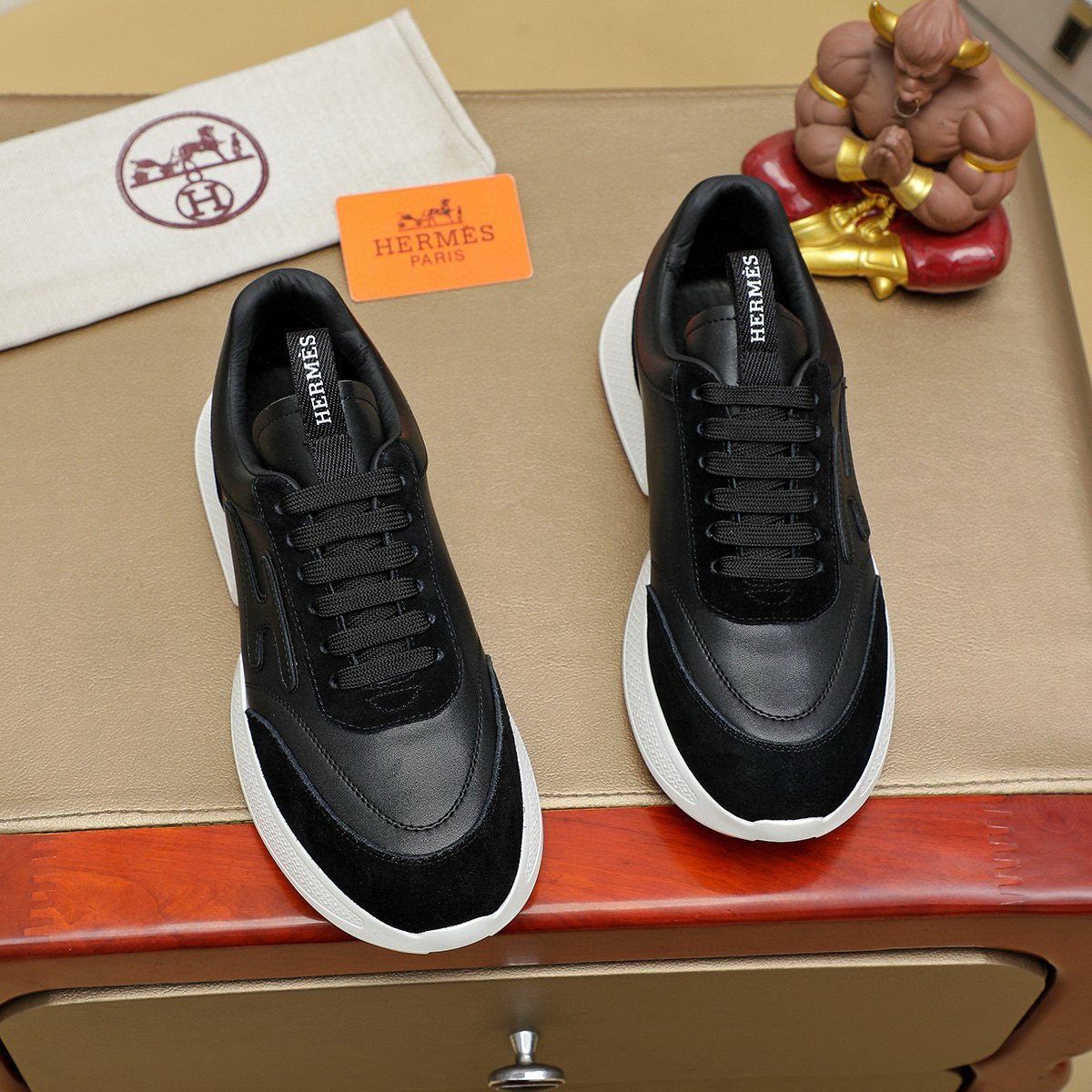 Hermès Men's Color-Block Low-Top Sneakers - Padded Collar